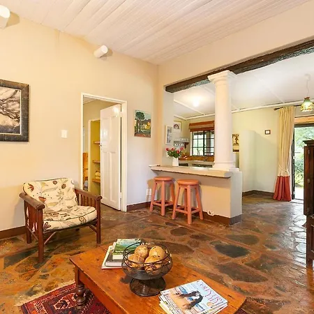 La Bastide Guest House Hartbeespoort Exterior photo